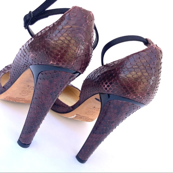 JIMMY CHOO SNAKE SKIN CLOSED TOE ANKLE STRAP HEELS SIZE 37.5 - Picture 5 of 10